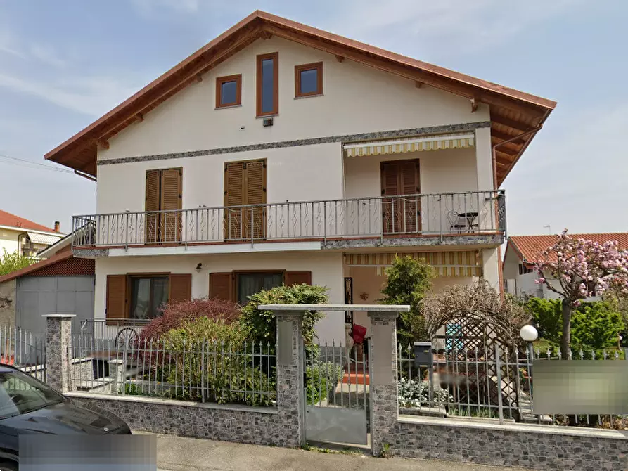 Immagine 1 di Casa indipendente in vendita  in Via Rossini  a Rivalta Di Torino