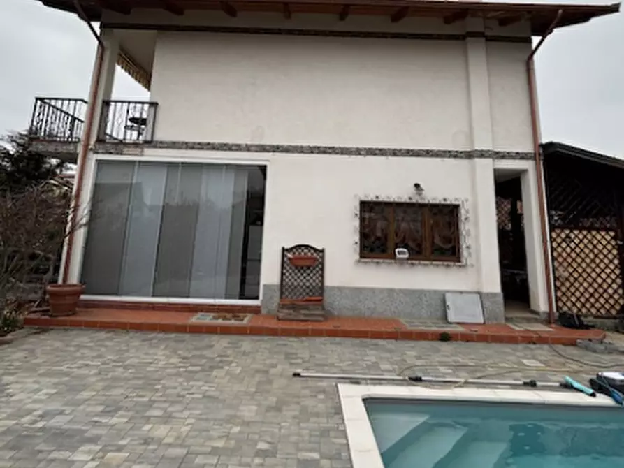 Immagine 2 di Casa indipendente in vendita  in Via Rossini  a Rivalta Di Torino