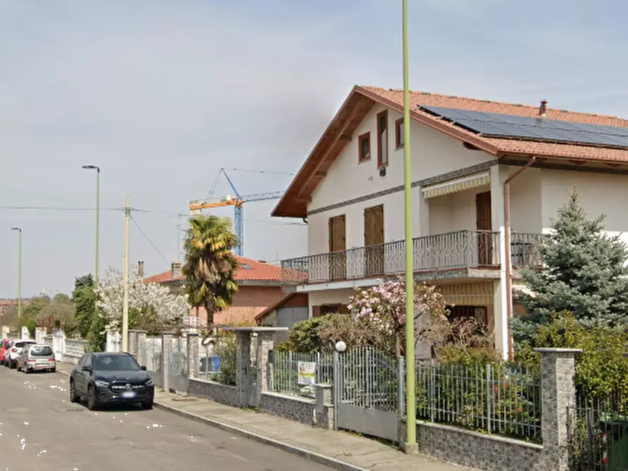 Immagine 4 di Casa indipendente in vendita  in Via Rossini  a Rivalta Di Torino