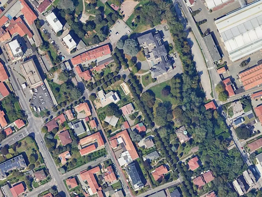 Immagine 16 di Appartamento in vendita  in Via Trieste a Monza