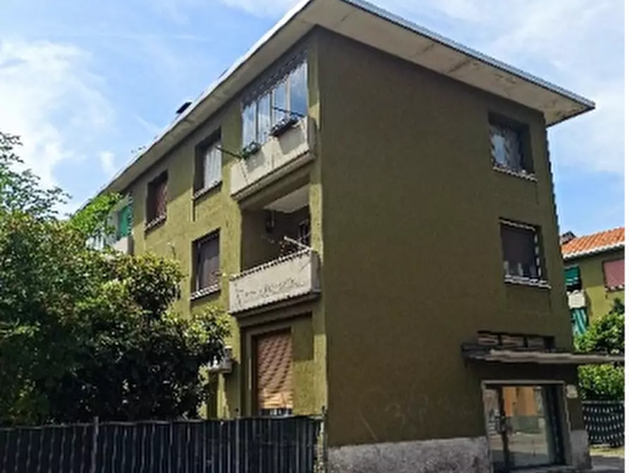 Immagine 1 di Appartamento in vendita  in Via Pitagora a Monza