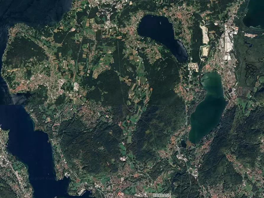 Immagine 10 di Appartamento in vendita  in Via Lentate a Sesto Calende