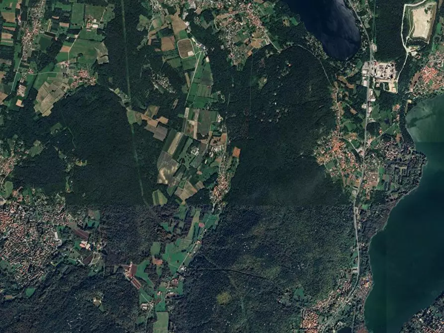 Immagine 11 di Appartamento in vendita  in Via Lentate a Sesto Calende