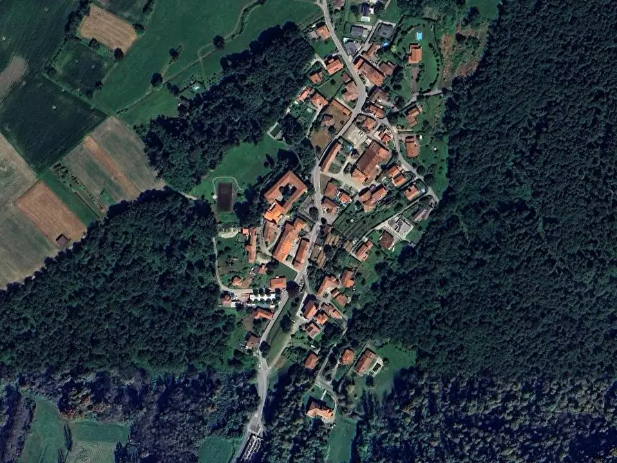 Immagine 14 di Appartamento in vendita  in Via Lentate a Sesto Calende