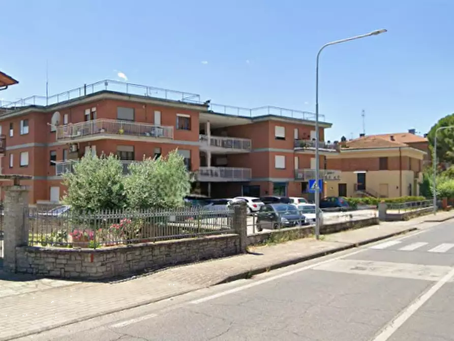 Immagine 6 di Negozio in vendita  in Via della Resistenza a Panicale