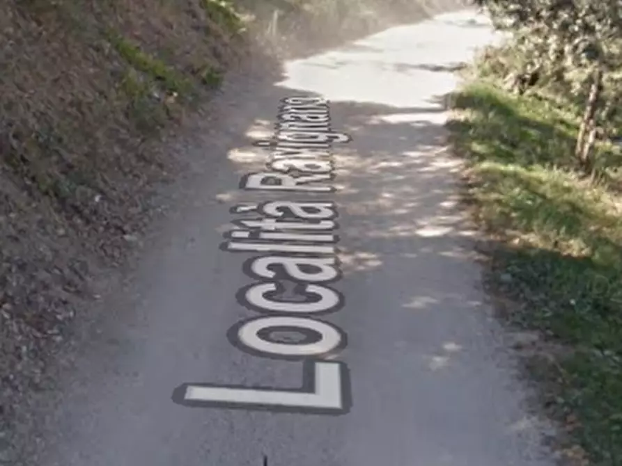 Immagine 15 di Porzione di casa in vendita  in Località Ravignano a Foligno