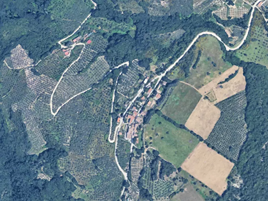 Immagine 17 di Porzione di casa in vendita  in Località Ravignano a Foligno