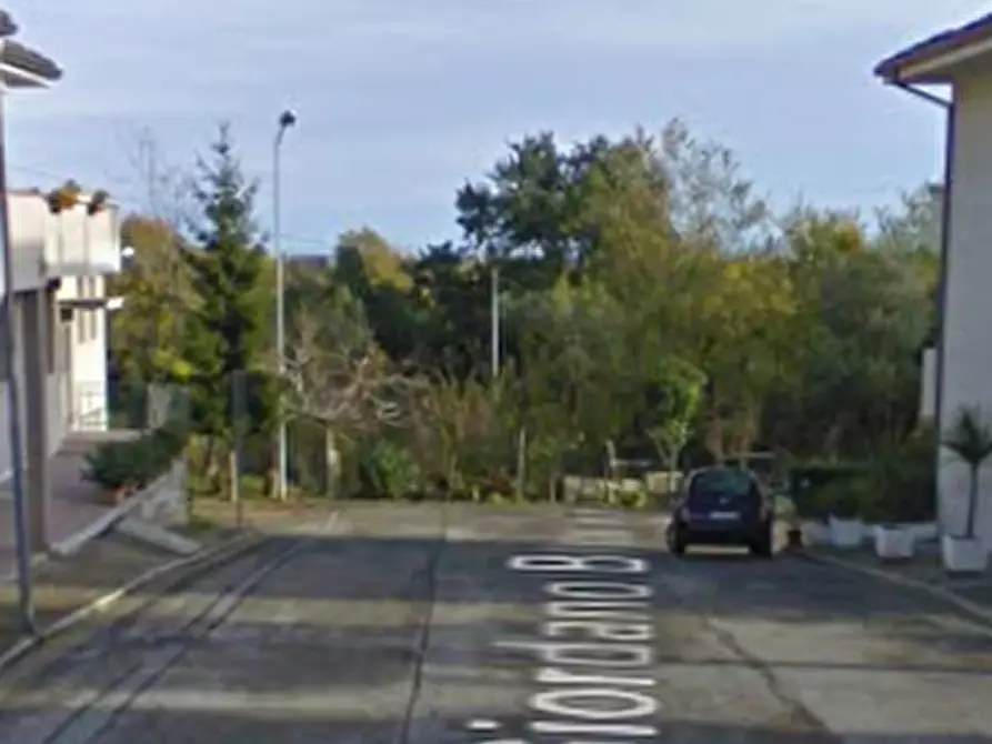 Immagine 3 di Laboratorio in vendita  in Via Giordano Bruno a Sant'elpidio A Mare