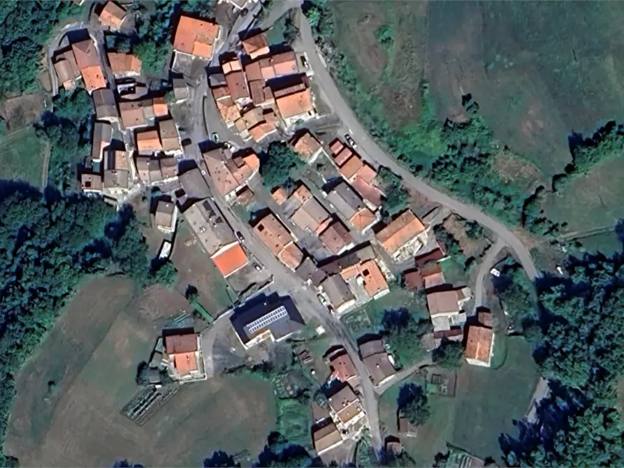 Immagine 11 di Appartamento in vendita  in Localita' Tornarezza a Ferriere