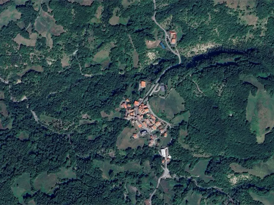 Immagine 13 di Appartamento in vendita  in Localita' Tornarezza a Ferriere