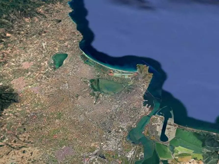 Immagine 13 di Appartamento in vendita  in Via Montecuccoli  a Cagliari