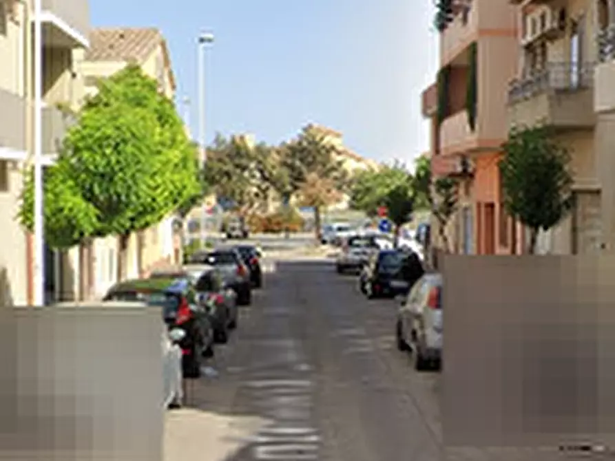 Immagine 4 di Posto auto in vendita  in Via Monteverdi a Quartu Sant'elena