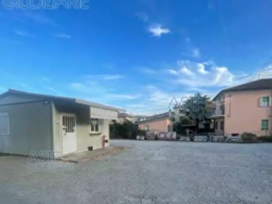 Immagine 1 di Laboratorio in vendita  in VIA TENUTA a Verucchio