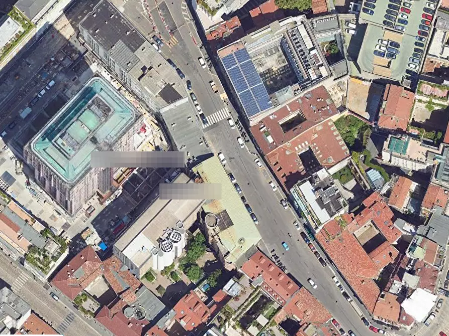 Immagine 16 di Posto auto in vendita  in Via Pantano a Milano