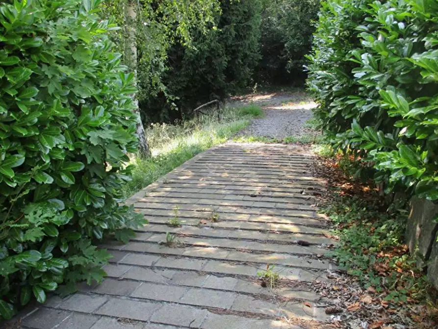Immagine 7 di Villa in vendita  in Via San Fermo a Grone