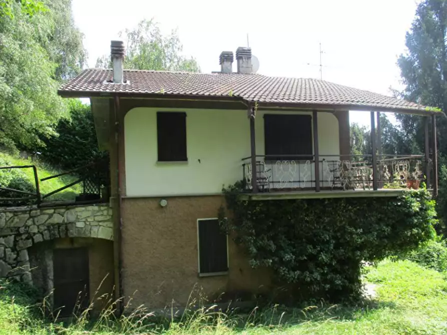 Immagine 13 di Villa in vendita  in Via San Fermo a Grone