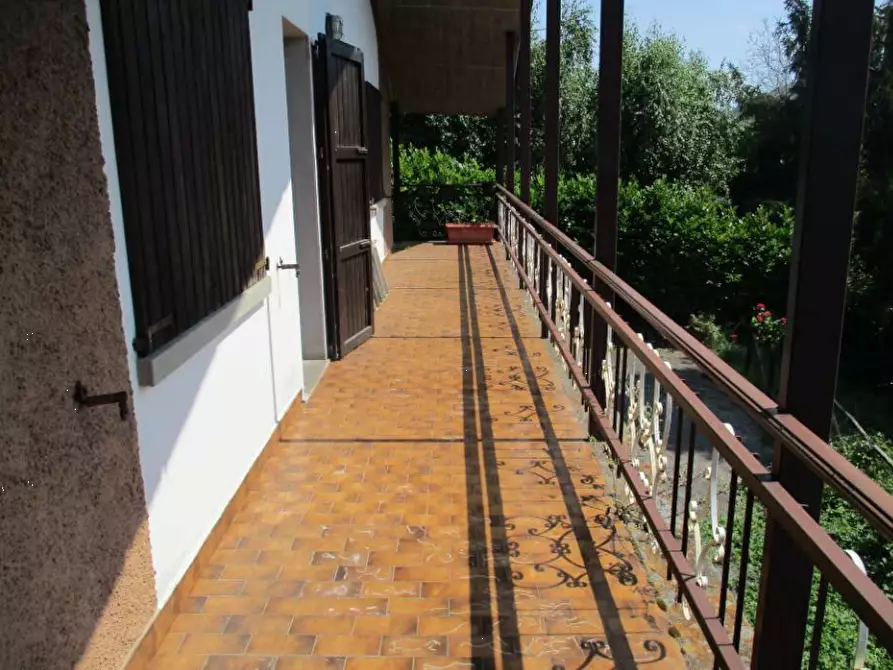 Immagine 15 di Villa in vendita  in Via San Fermo a Grone