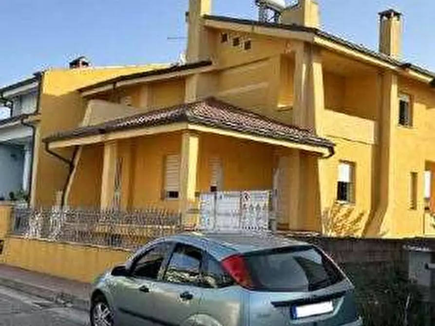 Immagine 5 di Villa in vendita  in Via R. Piras a Abbasanta