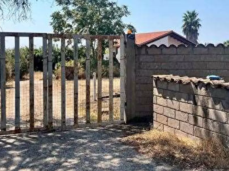 Immagine 3 di Stabile in vendita  in Via Case Sparse a Cabras