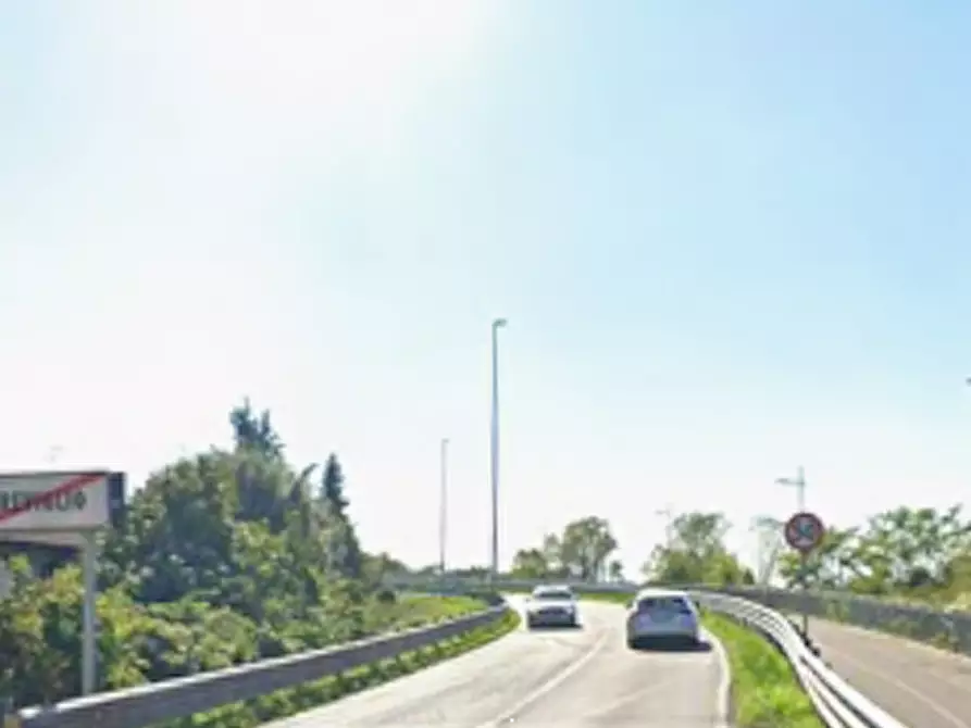 Immagine 7 di Appartamento in vendita  in Via Ernesto Baslini a Treviglio