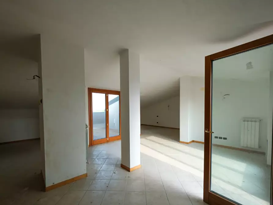 Immagine 14 di Mansarda in vendita  in Via Milano a Treviglio