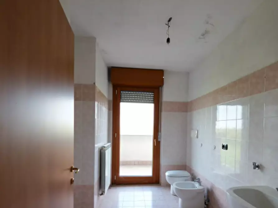 Immagine 26 di Appartamento in vendita  in Via Milano a Treviglio