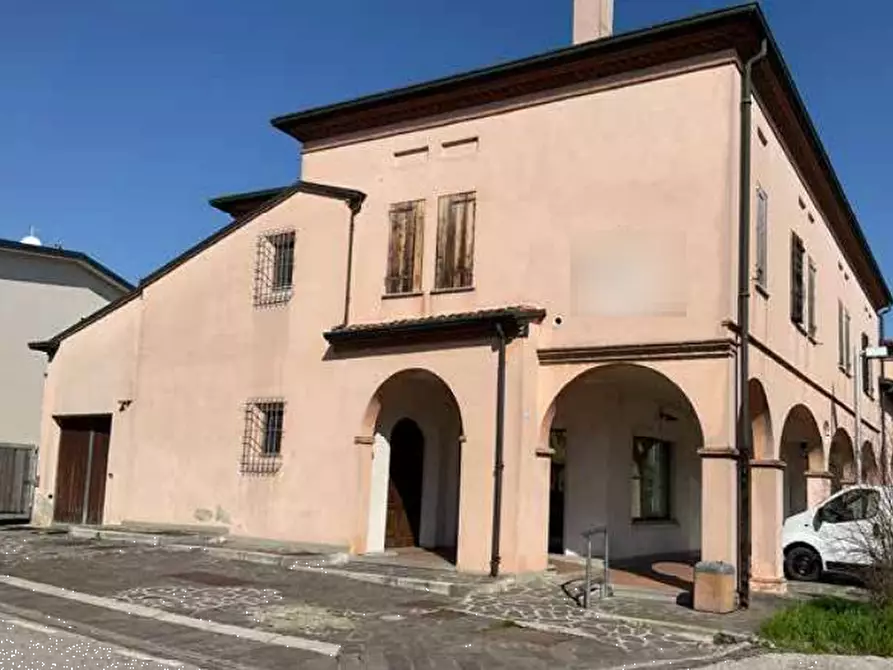 Immagine 2 di Appartamento in vendita  in Via XXV Aprile a Curtatone
