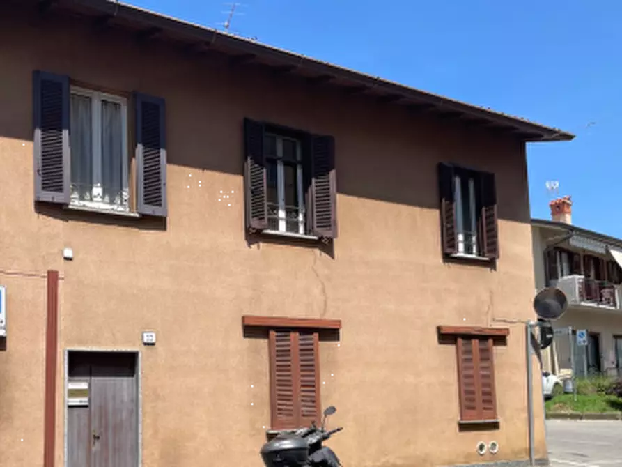Immagine 4 di Ufficio in vendita  in Via IV Novembre a Besana In Brianza