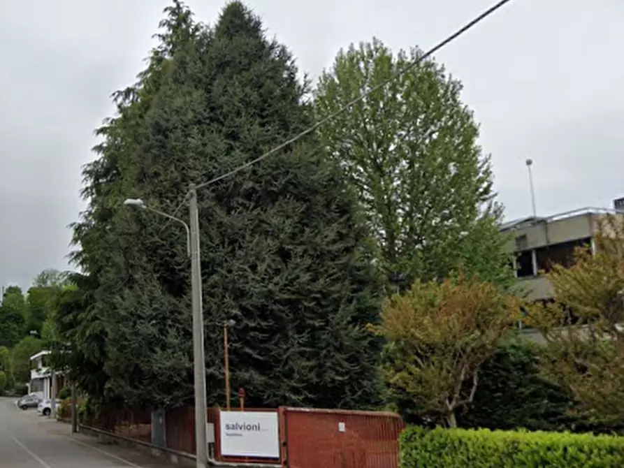 Immagine 7 di Ufficio in vendita  in Via IV Novembre a Besana In Brianza