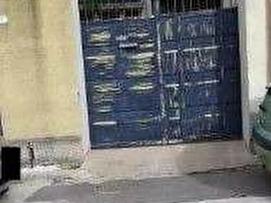 Immagine 1 di Laboratorio in vendita  in Via Roma a Gonnosfanadiga