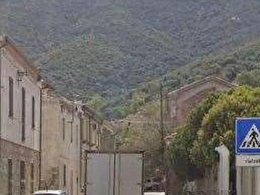 Immagine 6 di Appartamento in vendita  in Via Roma a Gonnosfanadiga