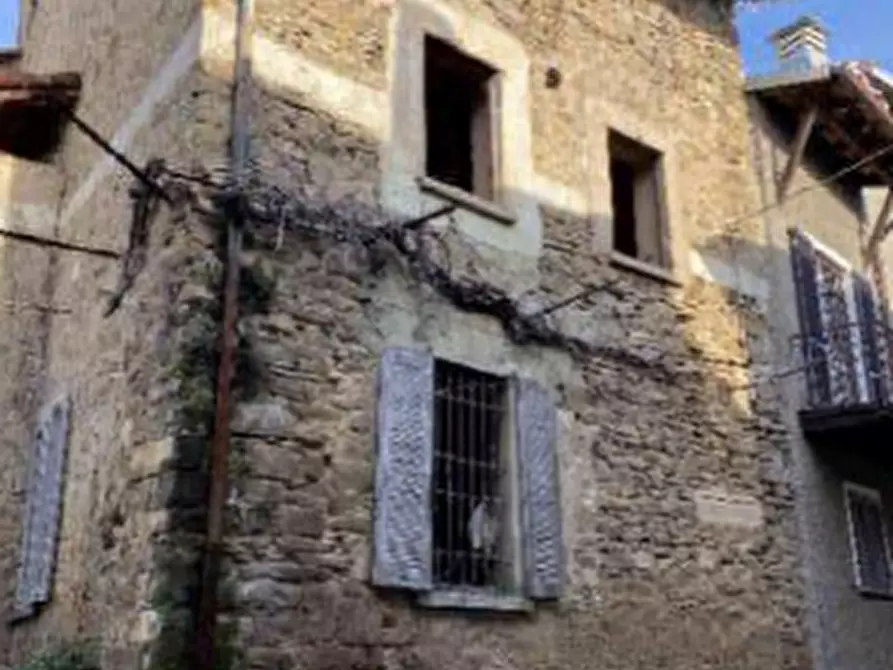 Immagine 4 di Rustico / casale in vendita  in Via dei Ronchi a Olgiate Molgora