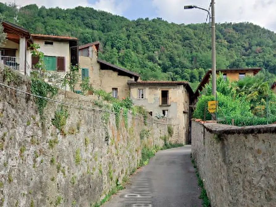 Immagine 21 di Rustico / casale in vendita  in Via dei Ronchi a Olgiate Molgora