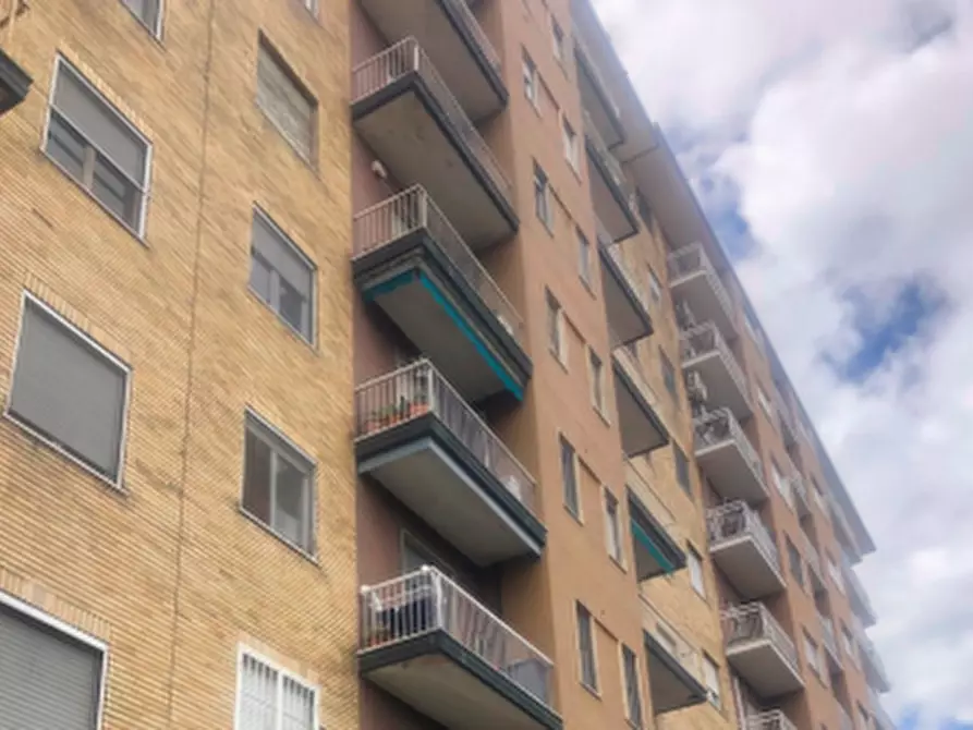 Immagine 2 di Appartamento in vendita  in Via Roma a Trezzano Sul Naviglio