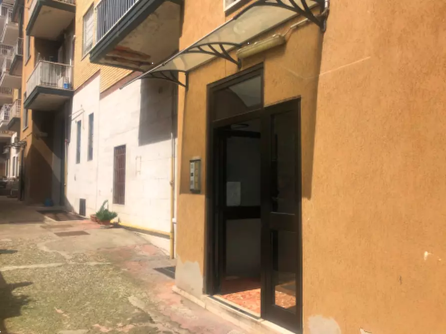 Immagine 4 di Appartamento in vendita  in Via Roma a Trezzano Sul Naviglio