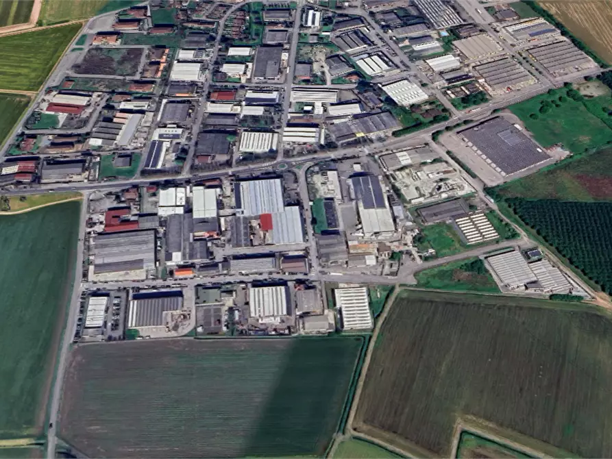 Immagine 4 di Garage in vendita  in Via Fossarmato  a Pavia