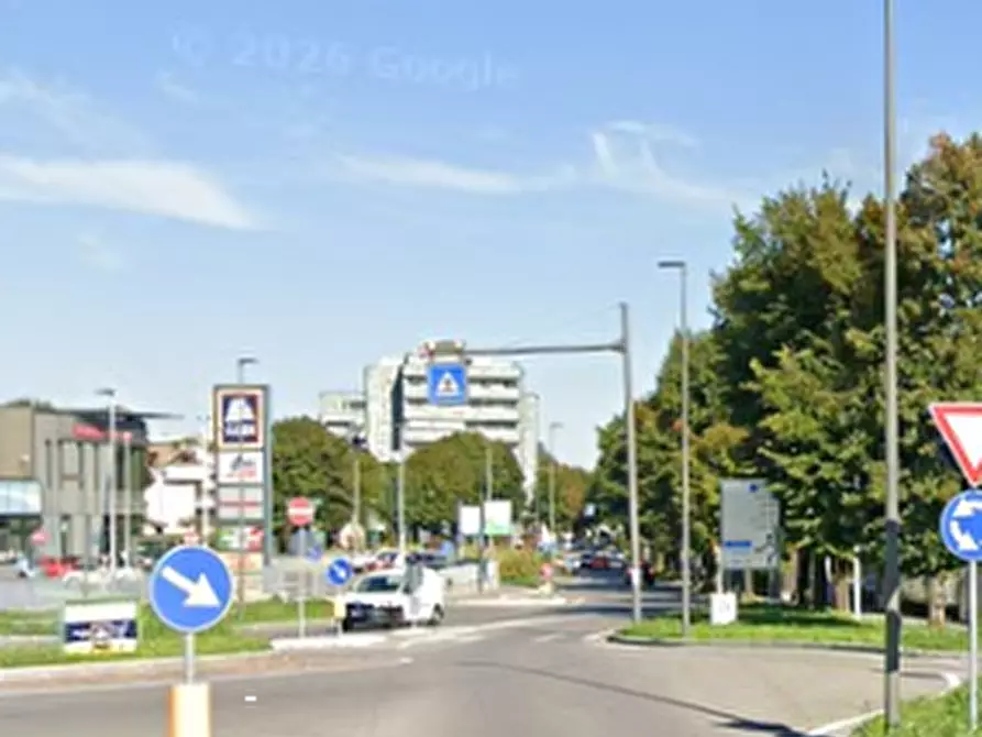 Immagine 9 di Posto auto in vendita  in Via Ernesto Baslini a Treviglio