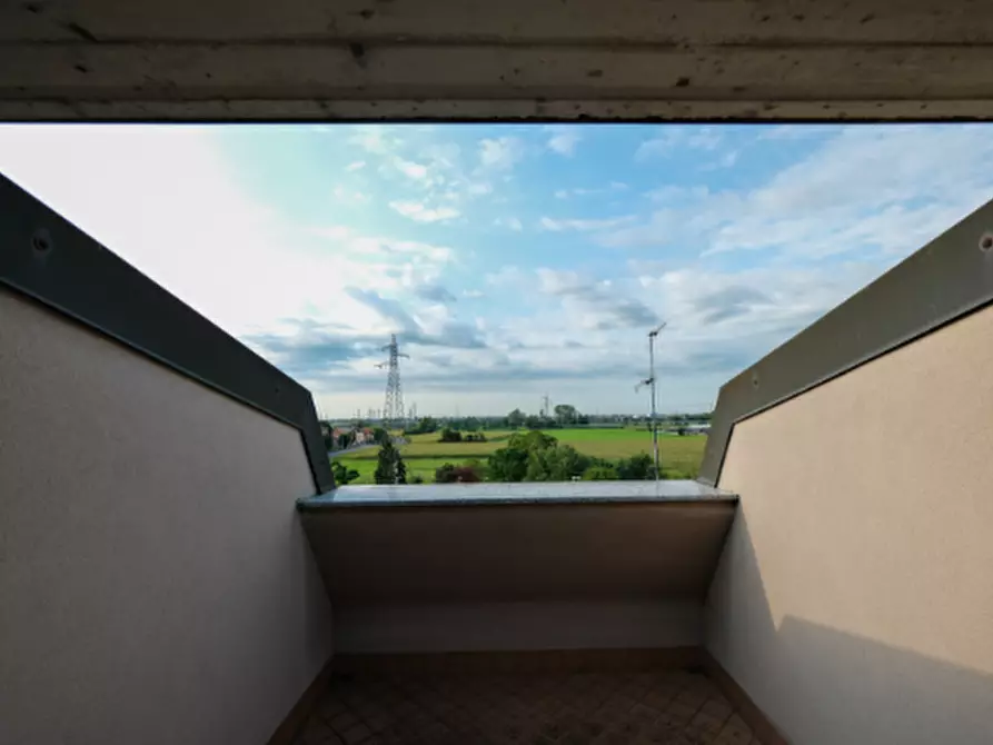 Immagine 4 di Magazzino in vendita  in Via Milano a Treviglio