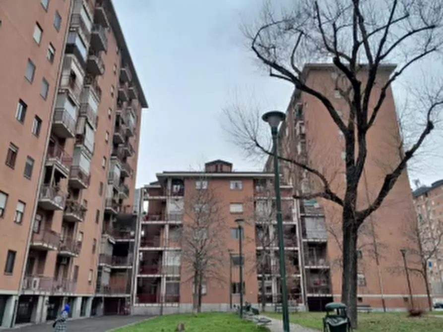 Immagine 1 di Appartamento in vendita  in Via Rocco Scotellaro   a Torino