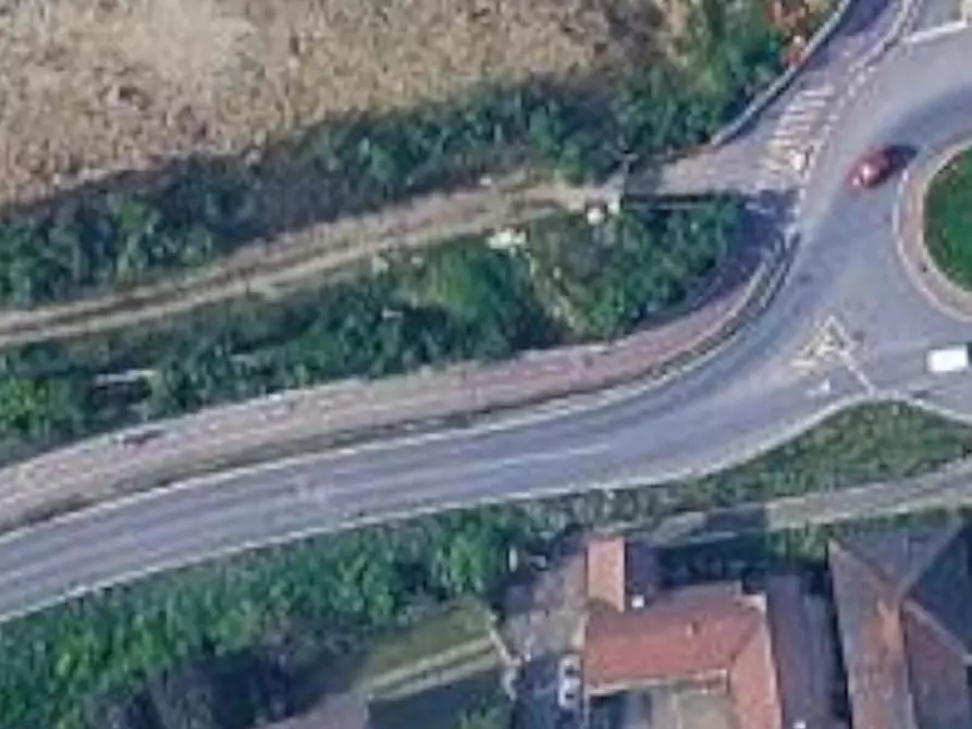 Immagine 10 di Negozio in vendita  in Via Milano a Treviglio