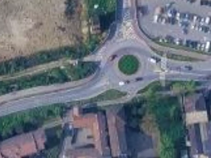 Immagine 9 di Posto auto in vendita  in Via Ernesto Baslini a Treviglio