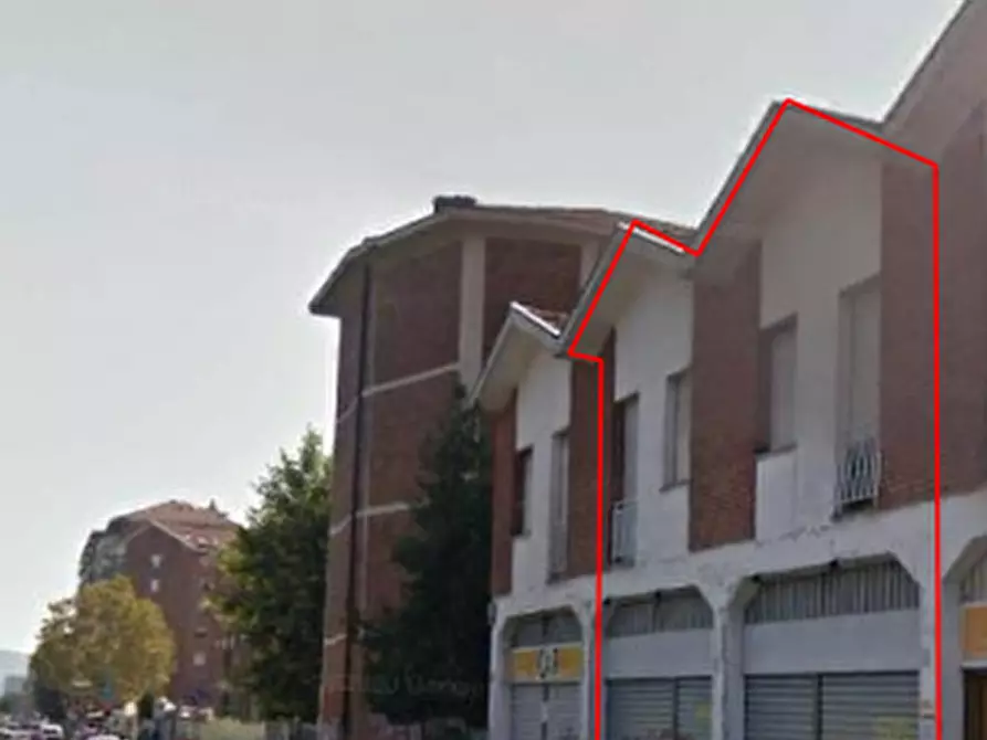 Immagine 4 di Negozio in vendita  in Corso Toscana a Torino