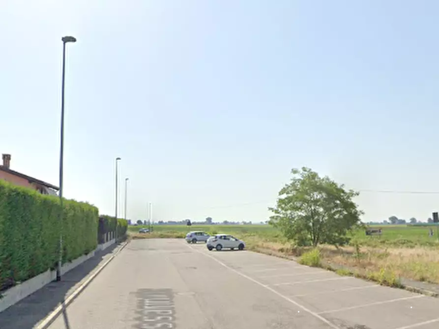 Immagine 9 di Garage in vendita  in Via Fossarmato a Pavia