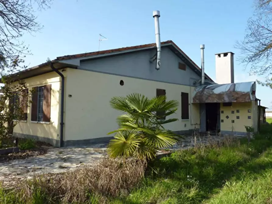 Immagine 1 di Casa indipendente in vendita  in Via Valle  a Semiana