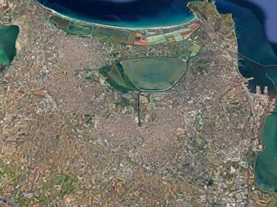 Immagine 10 di Appartamento in vendita  in Via Generale Cantore a Cagliari