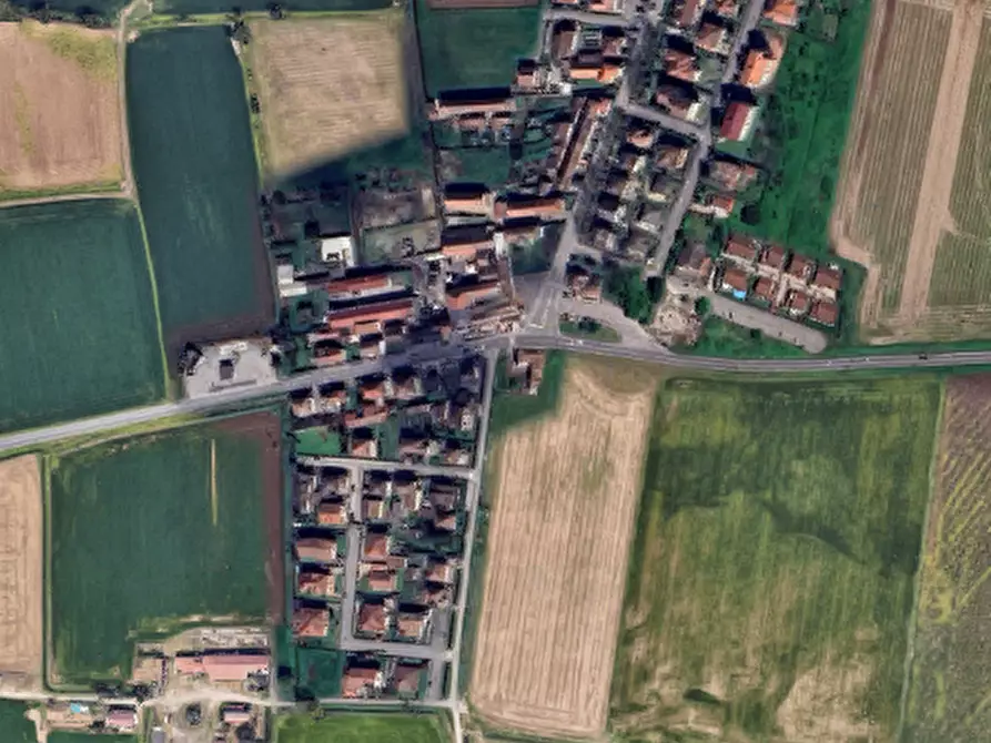 Immagine 11 di Garage in vendita  in Via Fossarmato a Pavia