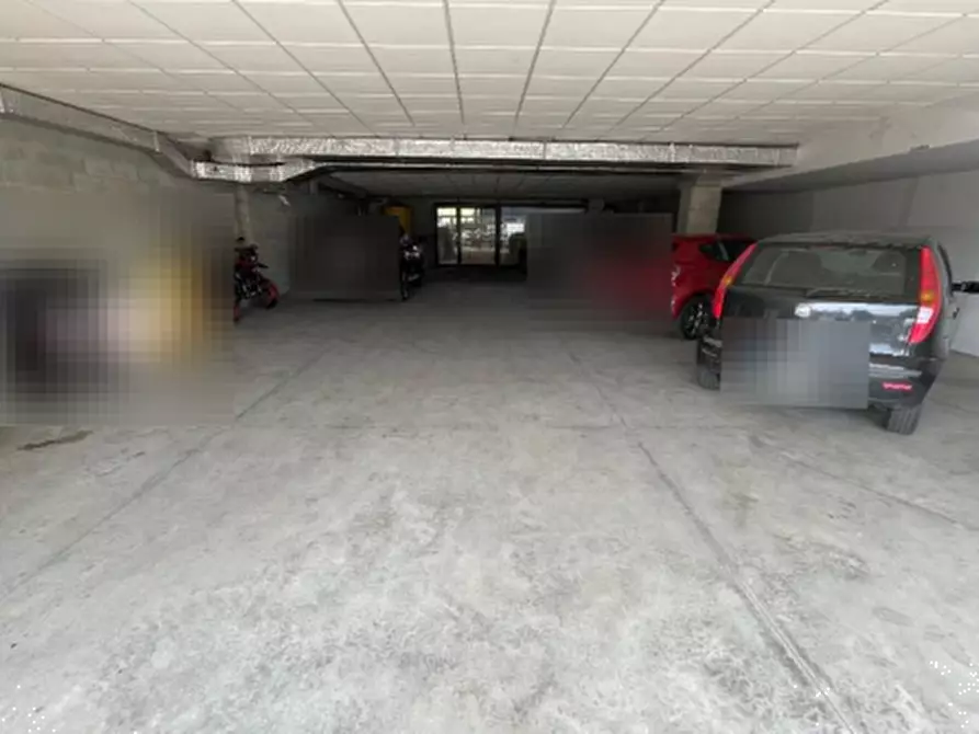 Immagine 2 di Garage in vendita  in Via Circonvallazione a Broni