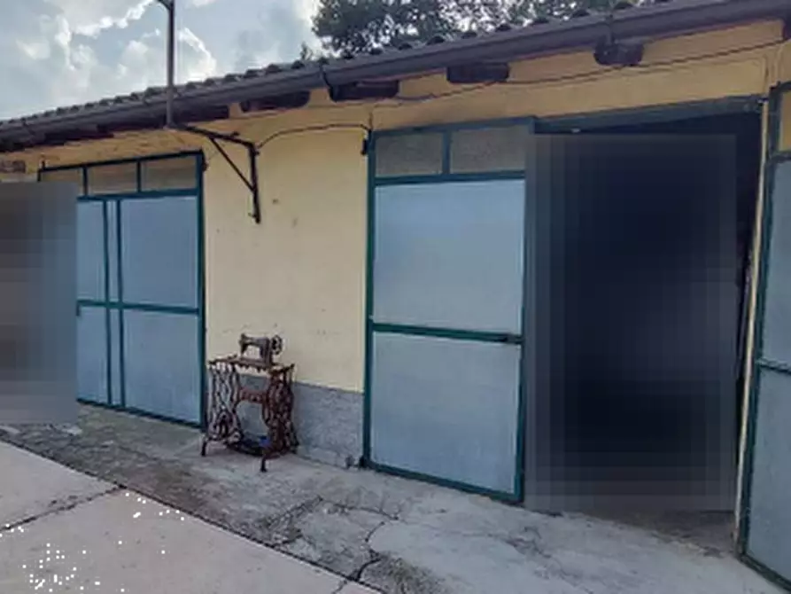 Immagine 3 di Garage in vendita  in Via Bosco Soncina a Monticelli Pavese
