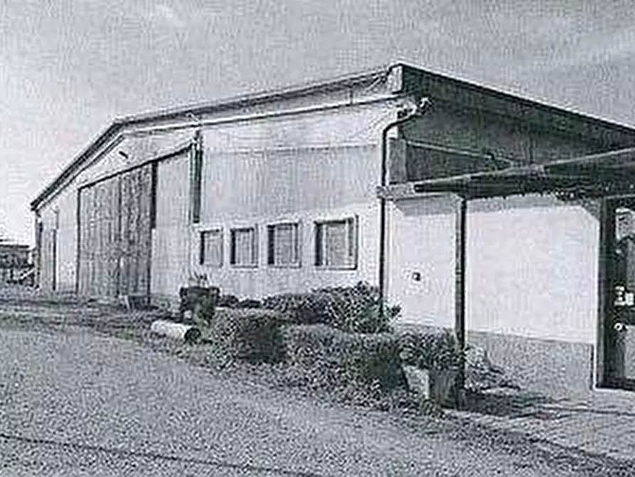 Immagine 1 di Capannone industriale in vendita  in Via Gambolina a Vigevano