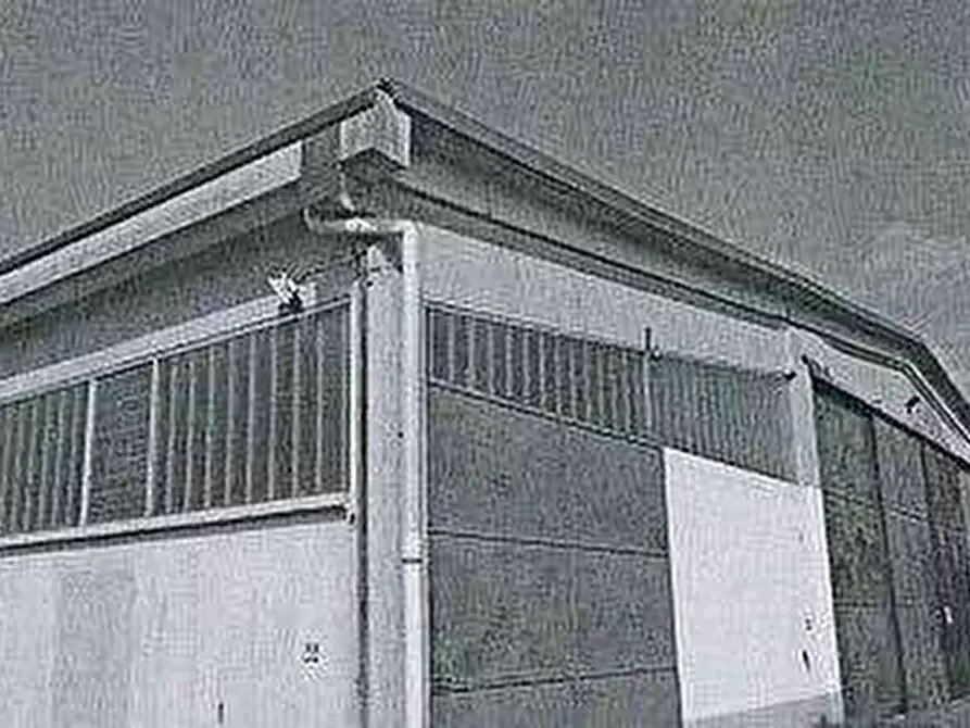 Immagine 2 di Capannone industriale in vendita  in Via Gambolina a Vigevano